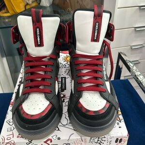 Men’s Dolce and Gabbana sneaker high top